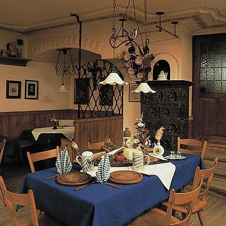 Hotel-gasthof Zur Post ולבורג
