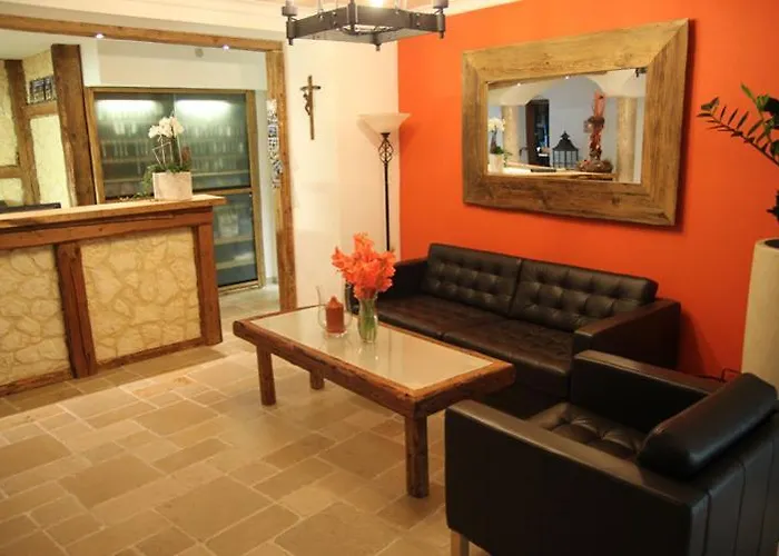 Hotel-gasthof Zur Post Velburg