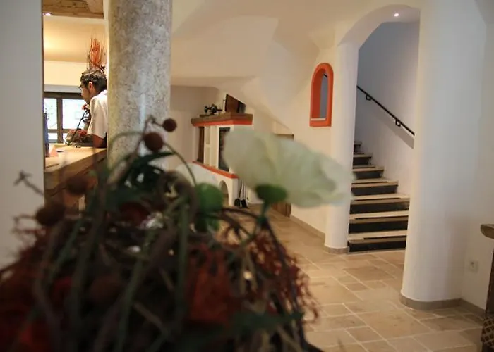 Hotel-gasthof Zur Post Velburg