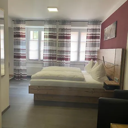 Отель Hotel-gasthof Zur Post