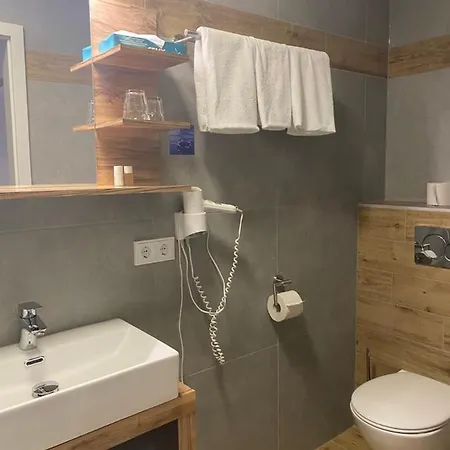 Отель Hotel-gasthof Zur Post 3*