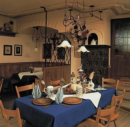 Hotel-gasthof Zur Post Velburg