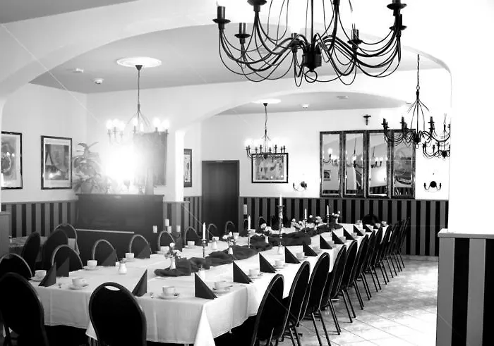 Hotel-gasthof Zur Post Hotel 3*