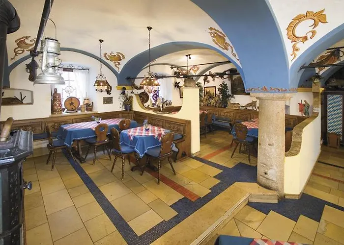 מלון Hotel-gasthof Zur Post ולבורג