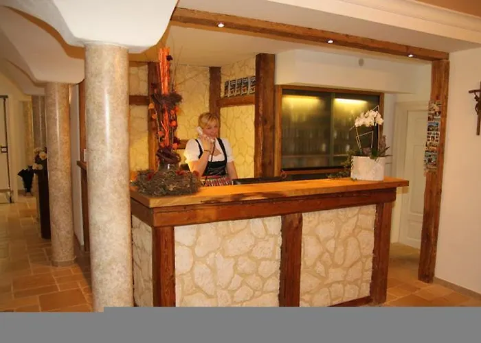Hotel-gasthof Zur Post Hotel 3*